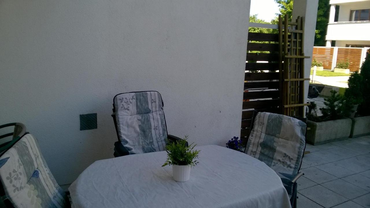 Swinoujscie Platan Patio 6 - Berry Apartments エクステリア 写真