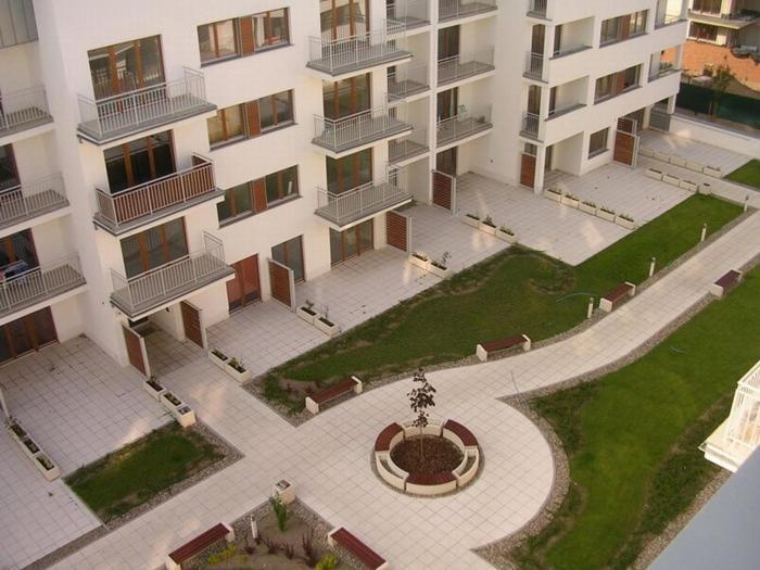 Swinoujscie Platan Patio 6 - Berry Apartments エクステリア 写真